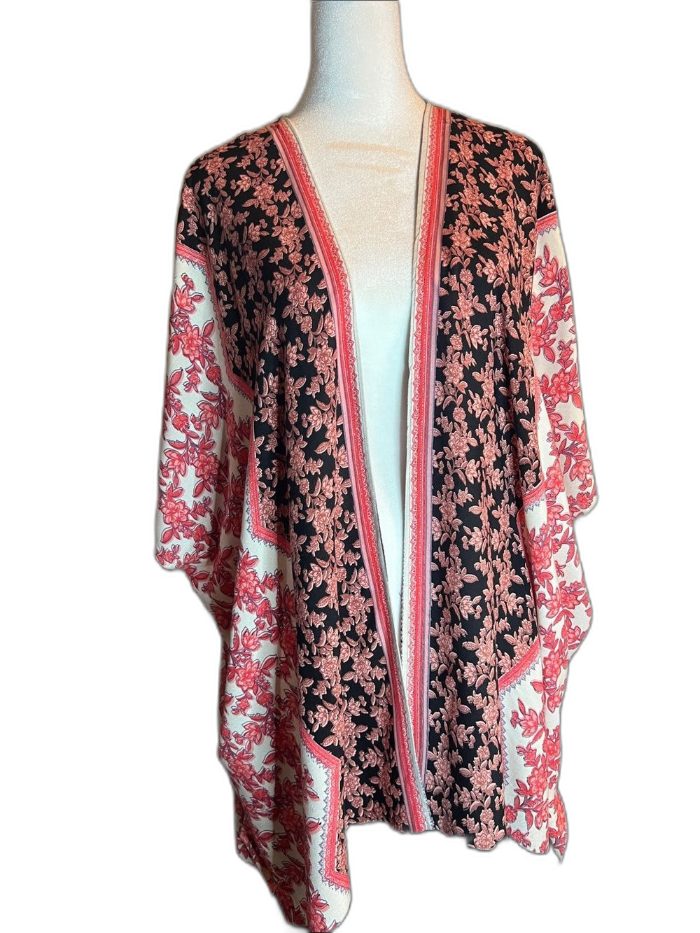 Vintage Angie Black & Red Open Cocoon Kimono
